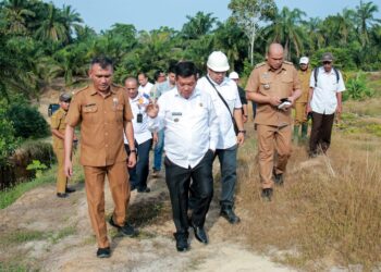 Bupati Tinjau Lokasi TPA di Kecamatan Bandar