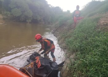 Hanyut di Sungai Tapak Gajah
