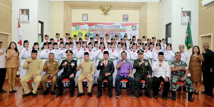 Bupati Simalungun Kukuhkan Paskibraka Kabupaten Simalungun Tahun 2023