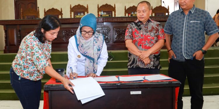 dr Susanti Dewayani SpA dan Ketua DPRD Timbul Marganda Lingga SH Tandatangani Nota Kesepakatan