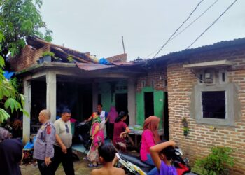 Angin Puting Beliung Terjang Perumahan, 10 Rumah Alami Kerusakan Parah