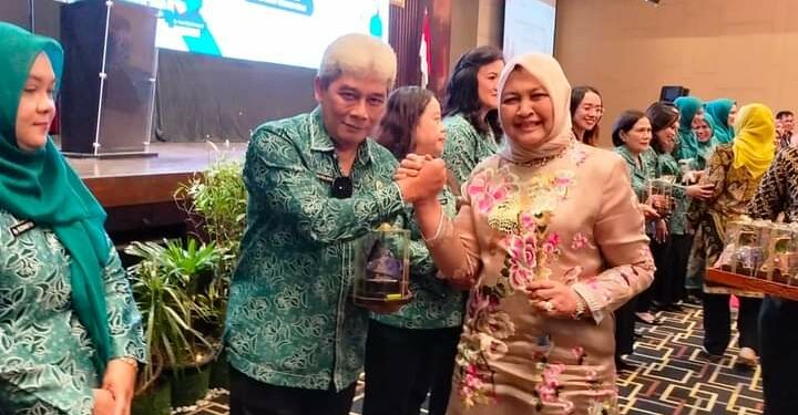 Ketua TP PKK Kota Pematang Siantar H Kusma Erizal Ginting SH