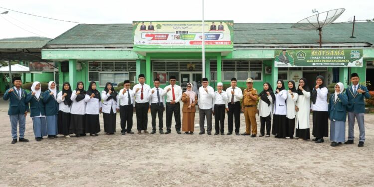 Wali Kota Pematang Siantar jadi Pembina Upacara di  MAN Pematang Siantar