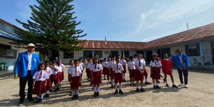 Sebuah inisiatif luar biasa telah dilakukan oleh mahasiswa Universitas Muhammadiyah Sumatera Utara (UMSU) untuk semarakkan permainan tradisional 3M Suku Batak Toba. di Kecamatan Laguboti, Kabupaten Toba, Minggu, (03/09/2023).