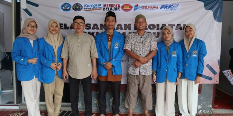 Mahasiswa FISIP UMSU Kenalkan Narasi Melalui Boneka Tangan di Panti Asuhan Medan Deli