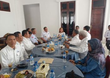 Bupati Labuhanbatu Erik Adtrada dan Pengurus SMSI Sumut Pererat Silaturahmi