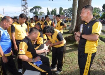 Kapolres Pematangsiantar AKBP Yogen Pimpin Pelaksanaan kegiatan Tes Keasamaptaan Jasmani Dan Beladiri Berkala Polri Semester II TA.2023