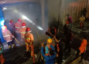 Apotik Kimia Farma Siantar Terbakar