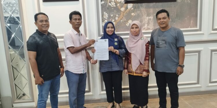 PWI Labuhanbatu Tandatangani MoU dengan Bunda PAUD PWI Labuhanbatu Tandatangani MoU dengan Bunda PAUD