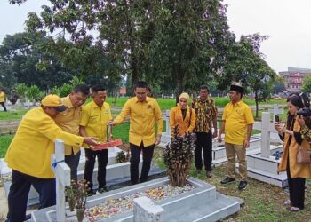 HUT ke-59, Golkar Simalungun Jiarahi Makam Pahlawan
