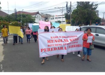 Warga Bangsal Demo Polres, Tak Terima Kampungnya Disebut Markas Narkoba