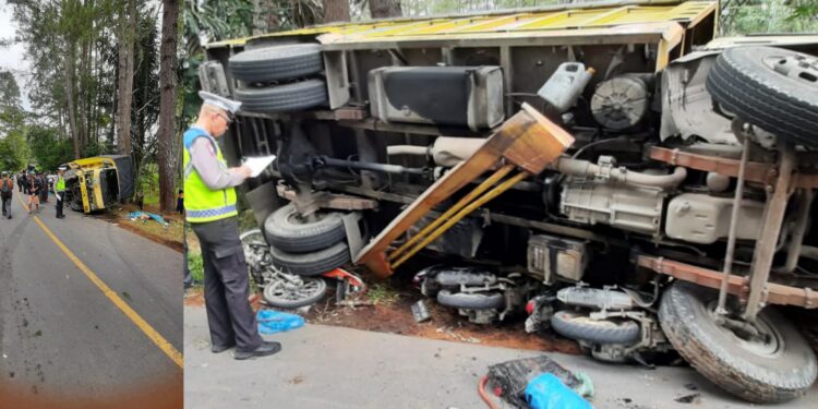 Truk Terbalik Senggol Scoopy dan Timpa 3 Motor. Dua Orang Tewas