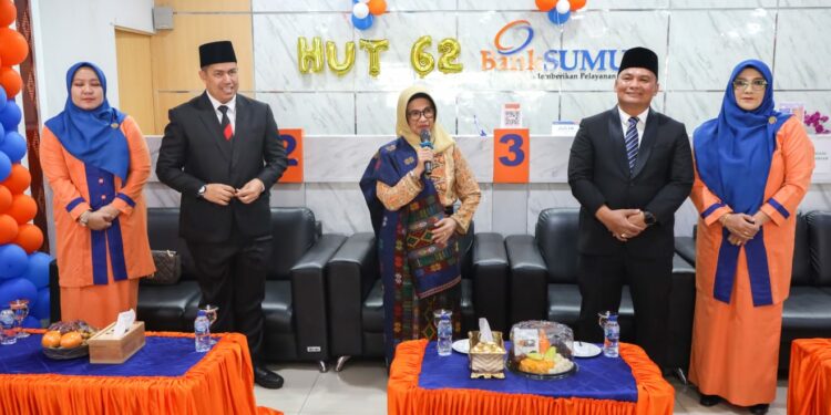 Wali Kota Siantar Hadiri HUT ke-62 Bank Sumut Wali Kota Siantar Hadiri HUT ke-62 Bank Sumut