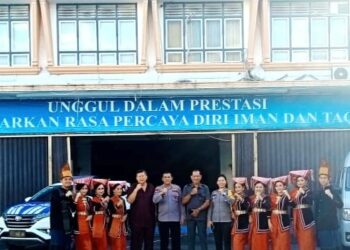 Polres Pematang Siantar Berangkatkan Tim Tari Tortor Somba Simalungun ke Istana Maimun