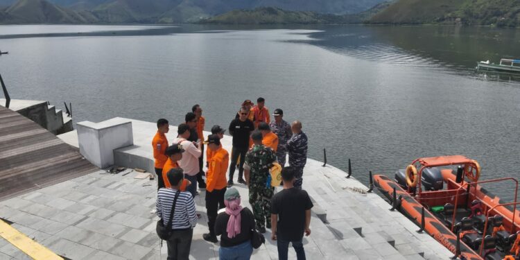 Basarnas Kerahkan Heli SAR Dukung Aquabike Jetski World Championship 2023 di Danau Toba Basarnas Kerahkan Heli SAR Dukung Aquabike Jetski World Championship 2023 di Danau Toba