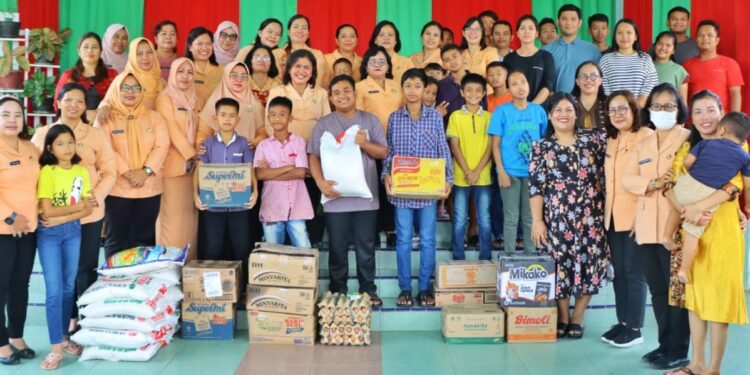 DWP Bersama TP PKK Kabupaten Simalungun Berbagi Tali Asih Kepada Anak-Anak Panti Asuhan