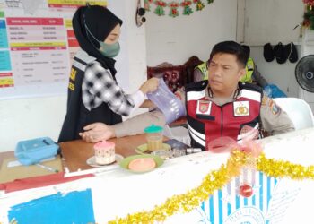 Dokes Polres Pematang Siantar Pastikan Kesehatan Petugas  di Pos Pam Tetap Prima