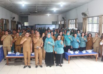 Pardamean Silaen Buka Sosialisasi/Supervisi Kegiatan PKK-KB-Kes di Siantar