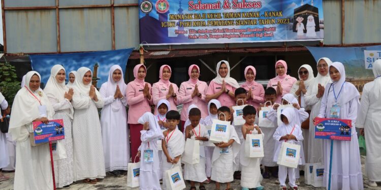 Kapolres Pematang Siantar Hadiri Manasik Haji Sekolah TK/Paud