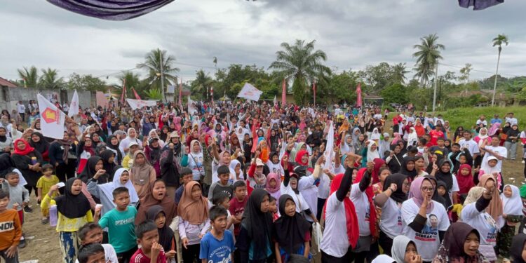 Kader Gerindra Gelar Jalan Sehat dan Senam Gemoy di Asahan, Ajak Warga Pilih Prabowo-Gibran Kader Gerindra Gelar Jalan Sehat dan Senam Gemoy di Asahan, Ajak Warga Pilih Prabowo-Gibran