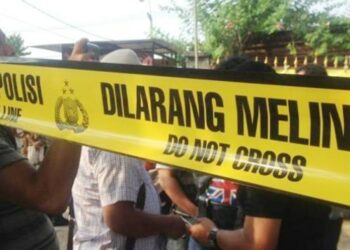 Seorang suami di Jakarta Selatan membakar istrinya hidup-hidup karena cemburu setelah melihatnya berkomunikasi dengan pria lain.