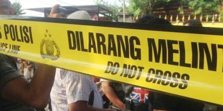 Suami di Jakarta Selatan Bakar Istri Hidup-Hidup Karena Chat Mesra dengan Pria Lain Seorang suami di Jakarta Selatan membakar istrinya hidup-hidup karena cemburu setelah melihatnya berkomunikasi dengan pria lain.