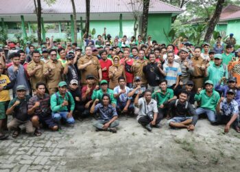 Wali Kota Pematangsiantar Komitmen Tingkatkan Kesejahteraan Pejuang Kebersihan