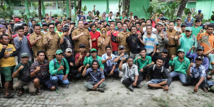 Wali Kota Pematangsiantar Komitmen Tingkatkan Kesejahteraan Pejuang Kebersihan