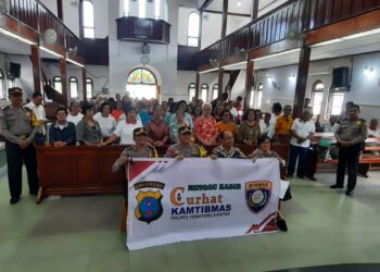 Wakapolres Pematangsiantar Laksanakan Minggu Kasih di Kelurahan Kristen