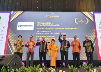 Wali Kota Pematangsiantar Terima Top BUMD Awards 2024, Berhasil Membina Perumda Tirta Uli