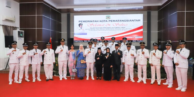 dr Susanti Lantik 92 Pejabat Pemko Pematangsiantar, Junaedi Sitanggang Jabat Sekda