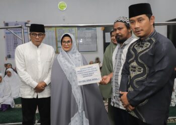 Wali Kota Pematangsiantar dan Keluarga Safari ramadhan di Masjid Taqwa As-Sholeh