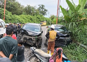 Tabrakan di Desa Huta Holbung, Tiga Orang Terluka
