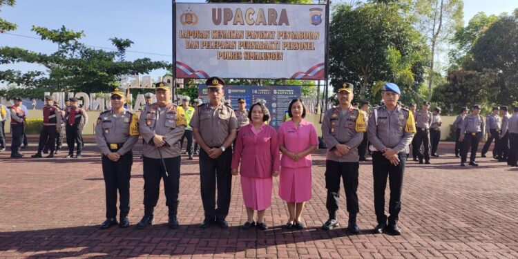 Kapolres Simalungun Pimpin Upacara Kenaikan Pangkat Pengabdian Personel dengan Hikmat