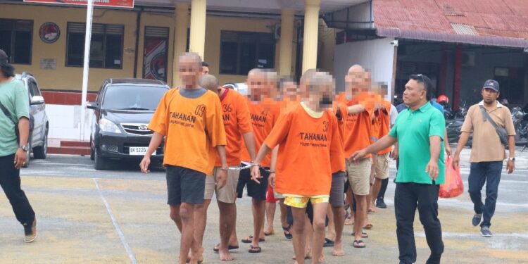 Polres Pematangsiantar Tangkap 15 Orang Terlibat Narkoba Polres Pematangsiantar Tangkap 15 Orang Terlibat Narkoba