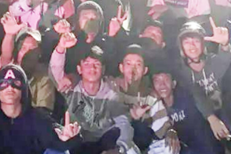 Ini Foto-foto Tampang Komplotan Gangster Siantar yang Kerap Bikin Resah, Warga Berharap Polisi Bertindak! Ini Tampang Remaja Komplotan Gangster Siantar yang Kerap Bikin Resah, Warga Berharap Polisi Bertindak!