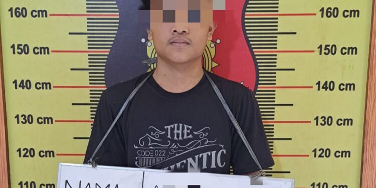 Bacok Korban Pakai Samurai, Remaja Pelaku Penganiayaan Mendekam Di Sel Tahan Polsek Belawan Bacok Korban Pakai Samurai, Remaja Pelaku Penganiayaan Mendekam Di Sel Tahan Polsek Belawan