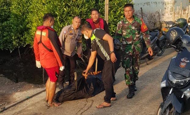 Polres Pelabuhan Belawan Selidiki Identitas Mayat Mr. X yang Ditemukan di Paluh Tower Labuhan Deli Polres Pelabuhan Belawan Selidiki Identitas Mayat Mr. X yang Ditemukan di Paluh Tower Labuhan Deli