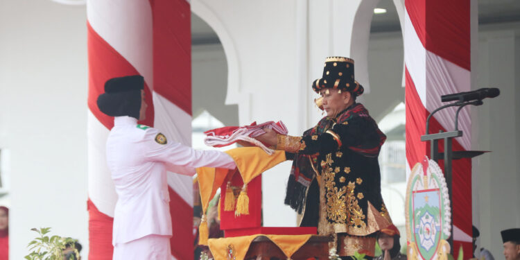 Pimpin Upacara HUT RI ke-79 di Sumut, Pj Gubernur Agus Fatoni Ajak Masyarakat Berpatisipasi dalam Gerakan Serentak Membangun Daerah