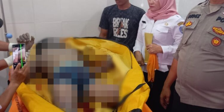 HNSI Dan Satpolairud Evakuasi Nelayan Tengelam