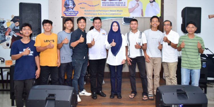 Mangatas Silalahi dan Ade Sandrawati Purba Kontrak Politik dengan Gampera