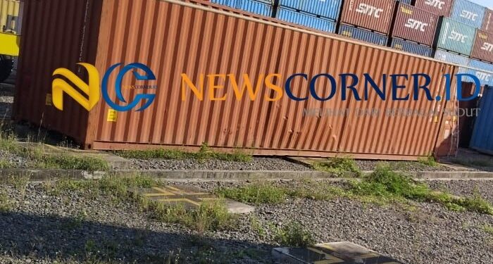 Diduga Kurang profesional, Kontainer Jatuh Saat Bongkar Muat Di BNCT Tipe A, Pengguna Jasa Dirugikan