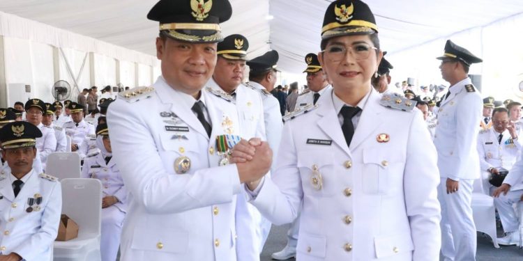 Bupati dan Wakil Bupati Humbang Hasundutan Dr. Oloan Paniaran Nababan, S.H., M.H dan Junita Rebeka Marbun, S.H., M.H Dilantik Presiden Prabowo