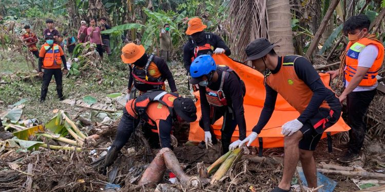 Satu Warga yang Hilang Akibat Banjir Bandang Padang Sidempuan Ditemukan Tim SAR Gabungan