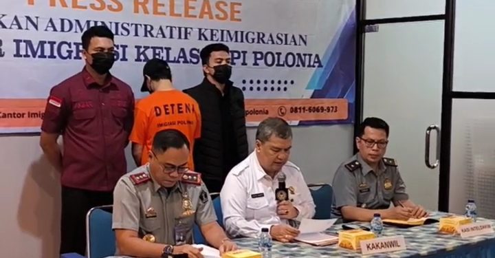 Imigrasi Polonia Lakukan  Pendeportasian Warga Negara Tiongkok
