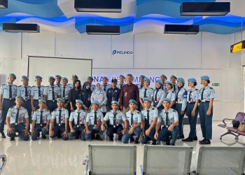 Pelindo Regional 1 Belawan menerima kunjungan SMK Teknik Tekno Nusantara di Terminal Penumpang Bandar Deli Pelabuhan Belawan