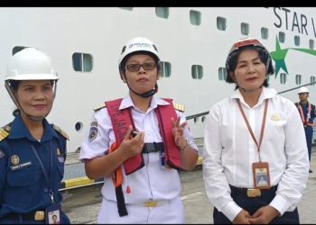 Sosok Wanita Pandu yang Berhasil Sandarkan Star Cruises MV Star Voyager di Pelabuhan Kuala Tanjung