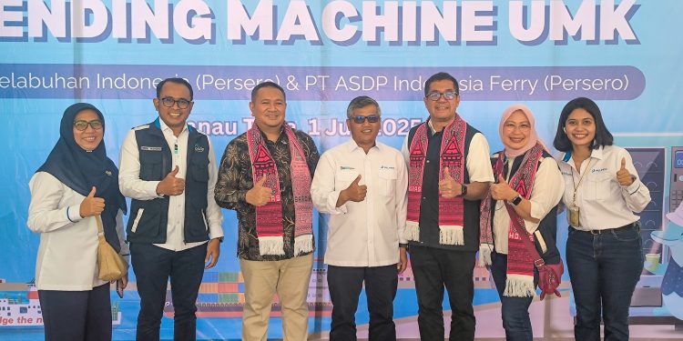 Pelindo Regional 1 Bersama PT ASDP Indonesia Ferry Hadirkan Vending Machine