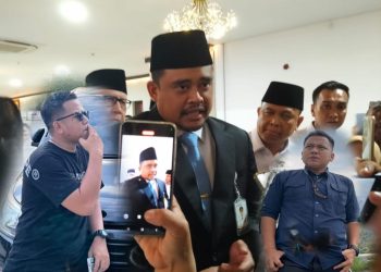 Anggota Protokol Bobby Nasution, Andi Sembiring Diduga Halangi Wartawan Saat Wawancarai Bobby Nasution