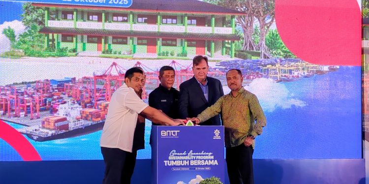 Executive Director 1 Pelindo Regional 1 Hadiri Grand Launching Program Keberlanjutan “Tumbuh Bersama”.
